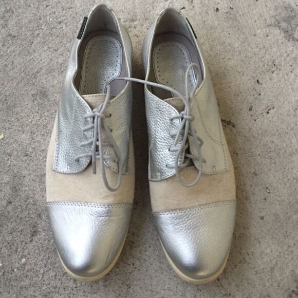 Bass oxfords  - Picture 1 of 4